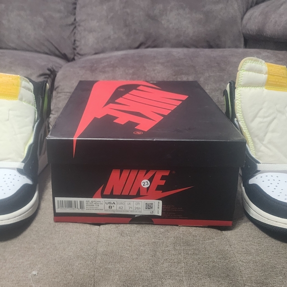 Nike Black and White Sneakers